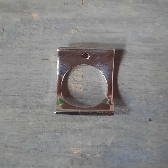 Artisan Crafted Sterling Silver Abstract Garnet Ring - Picture 9 of 15